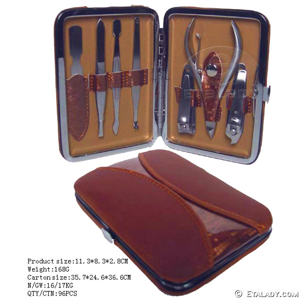 mini manicure and pedicure set