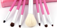 Cosmetic brush, makeup brush set